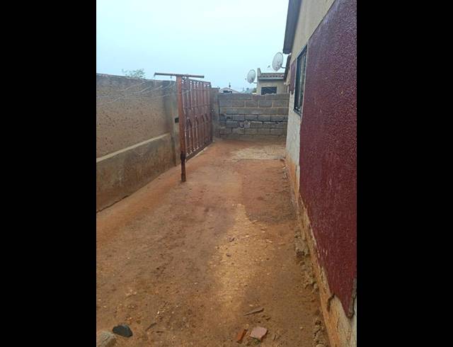 1 BEDROOM HOUSE FOR SALE IN TSHEPISONG